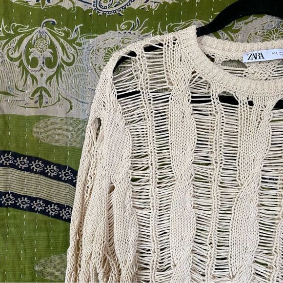 Zara Distressed Beige Laddered Knit Long Sleeve Crop Top Size Small - Picture 5 of 16